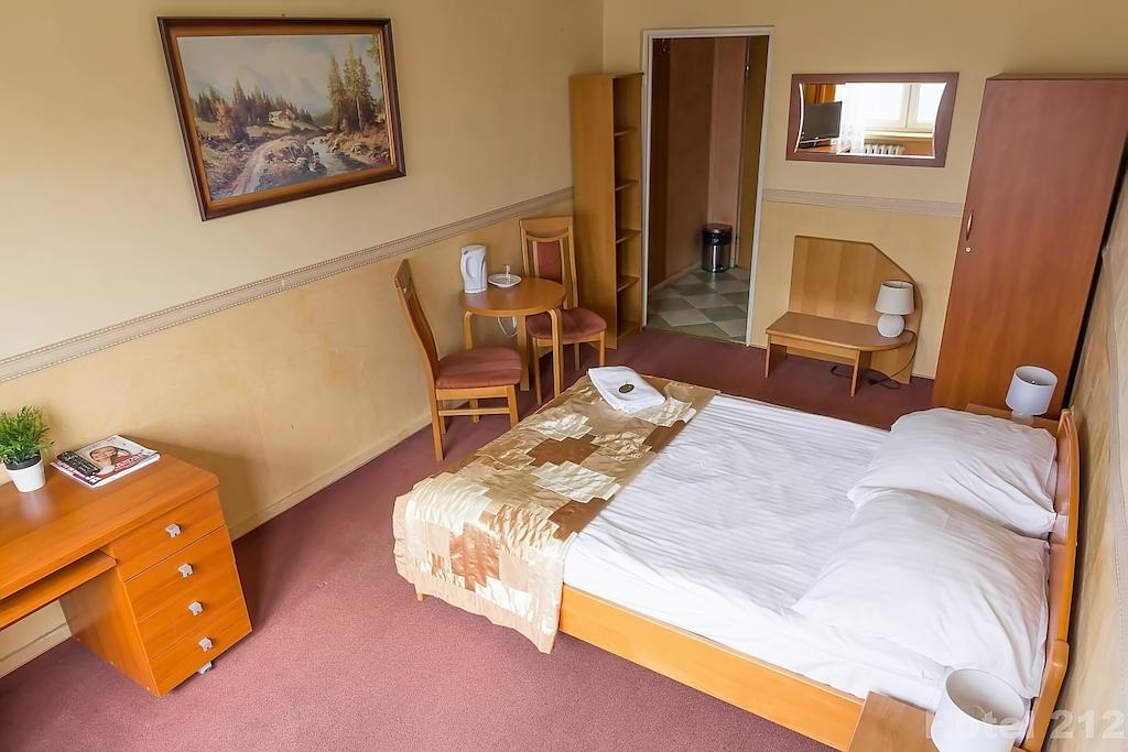 Hotel 212 Βαρσοβία Δωμάτιο φωτογραφία