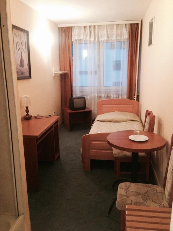 Hotel 212 Βαρσοβία Δωμάτιο φωτογραφία